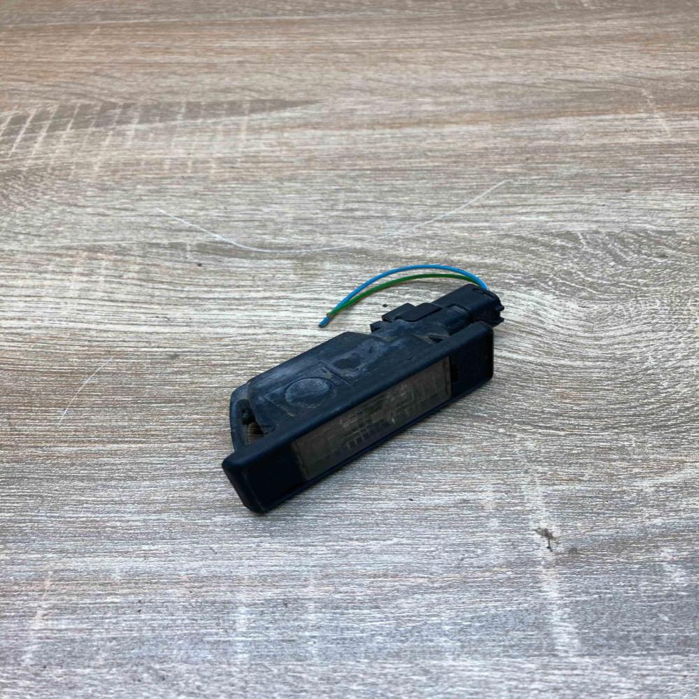 9635678580   Number plate light Peugeot 1007