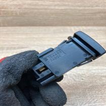 15A469 470 0d68  Traction control (ASR) switch Mazda 5