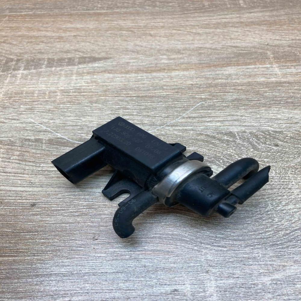 1J0906627C 72290320  Turbo solenoid valve Volkswagen Transporter - Caravelle T5