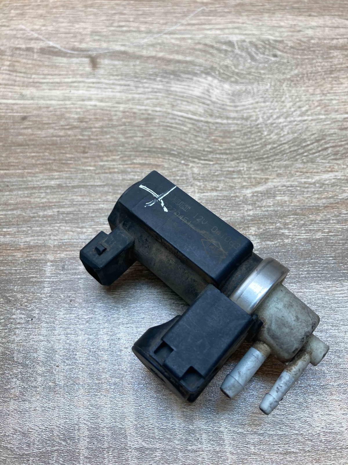 8200270451 72190356  Turbo solenoid valve Renault Espace III