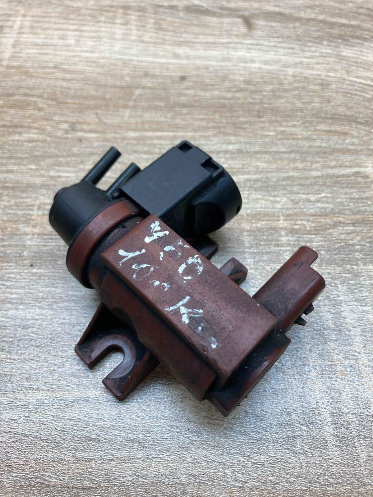 6G9Q 9E882 CA 70177100  Turbo solenoid valve Ford Focus