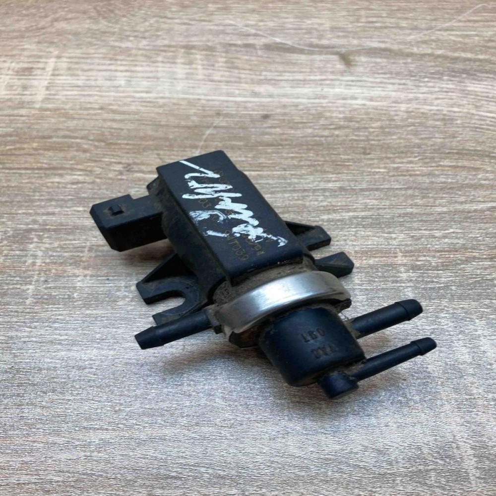 1H0906627   Turbo solenoid valve Volkswagen Golf IV