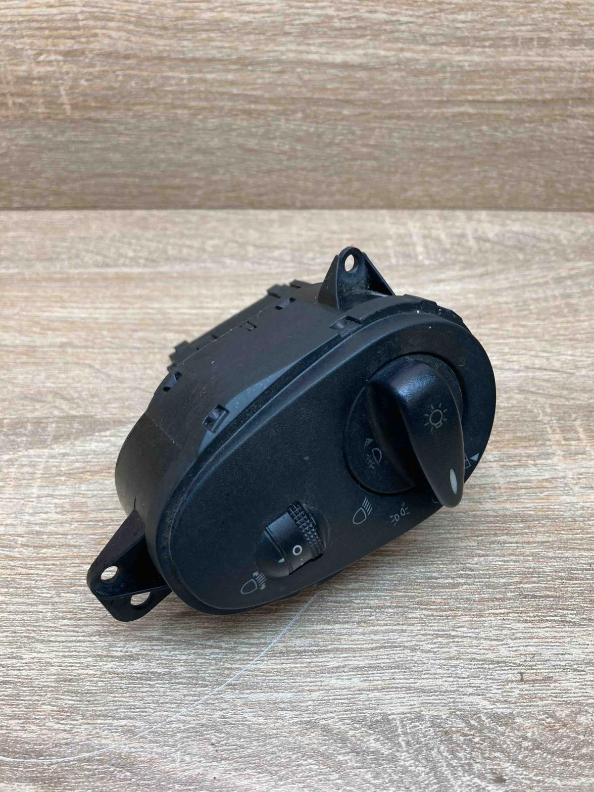 98AG 13A024 CG 498610 4  Light switch Ford Focus