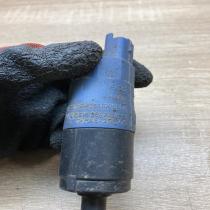 9641086680 9642218000  Windscreen/windshield washer pump Peugeot 407