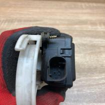 8D1820511E 0132801148  Air flap motor/actuator Volkswagen PASSAT B5