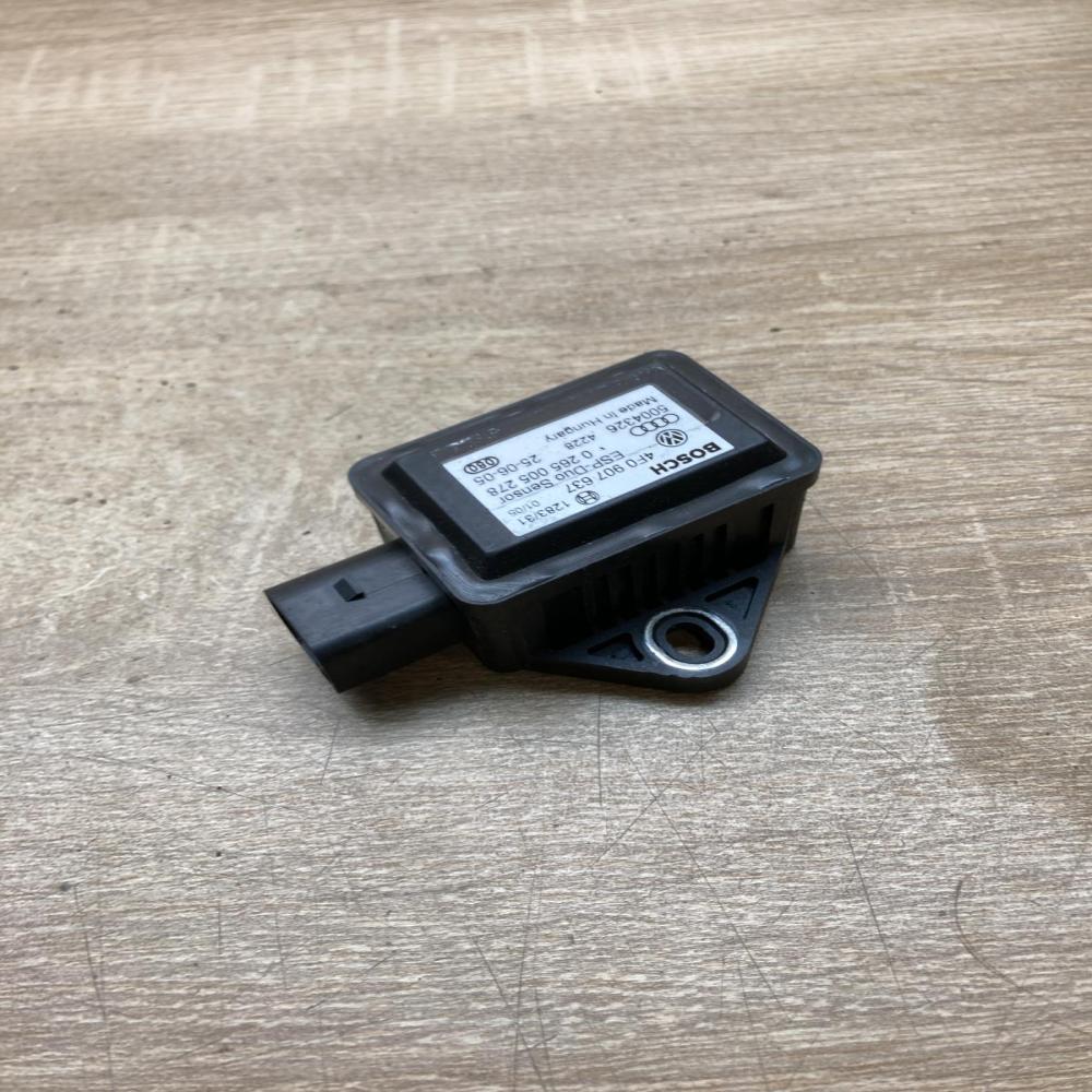 4F0907637   ESP acceleration yaw rate sensor Audi A6 S6 C6 4F