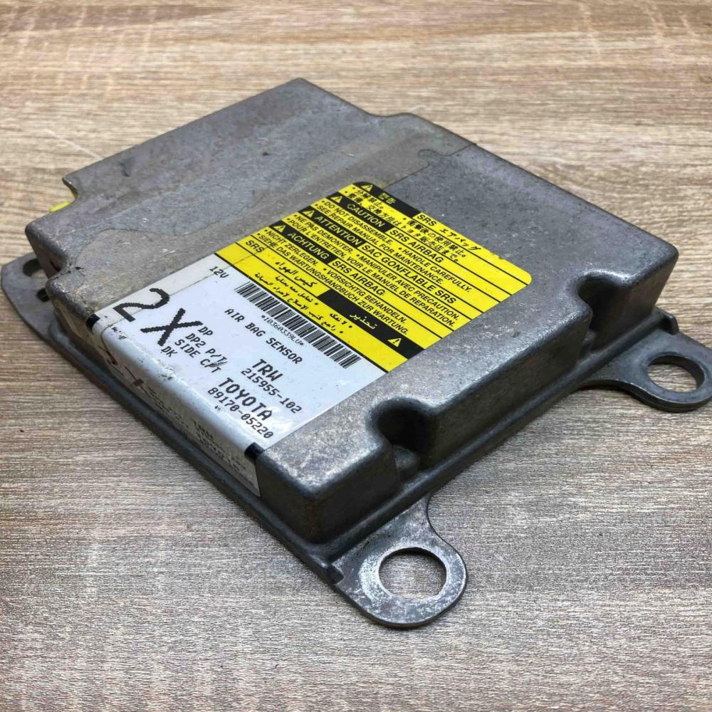 89170 05220 215955 102  Airbag control unit/module Toyota Avensis T250