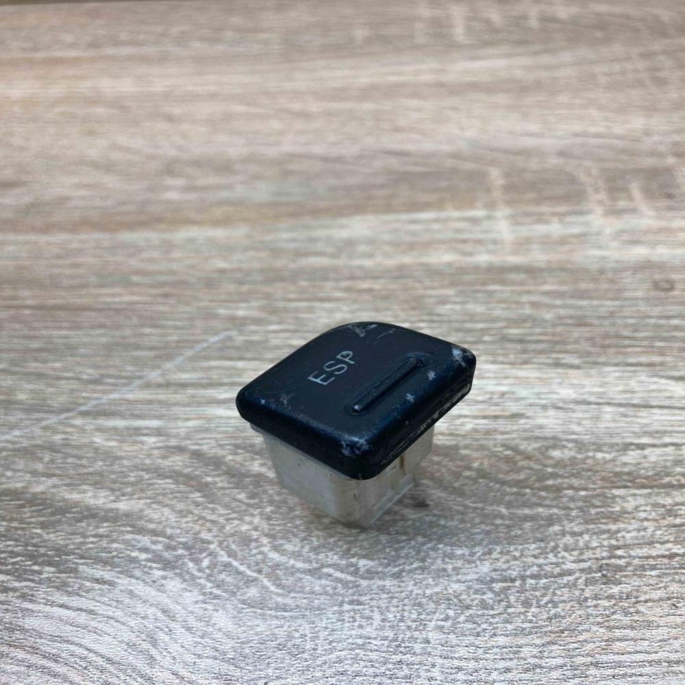 8E2927134   ESP (stability program) switch Audi A4 S4 B6 8E 8H
