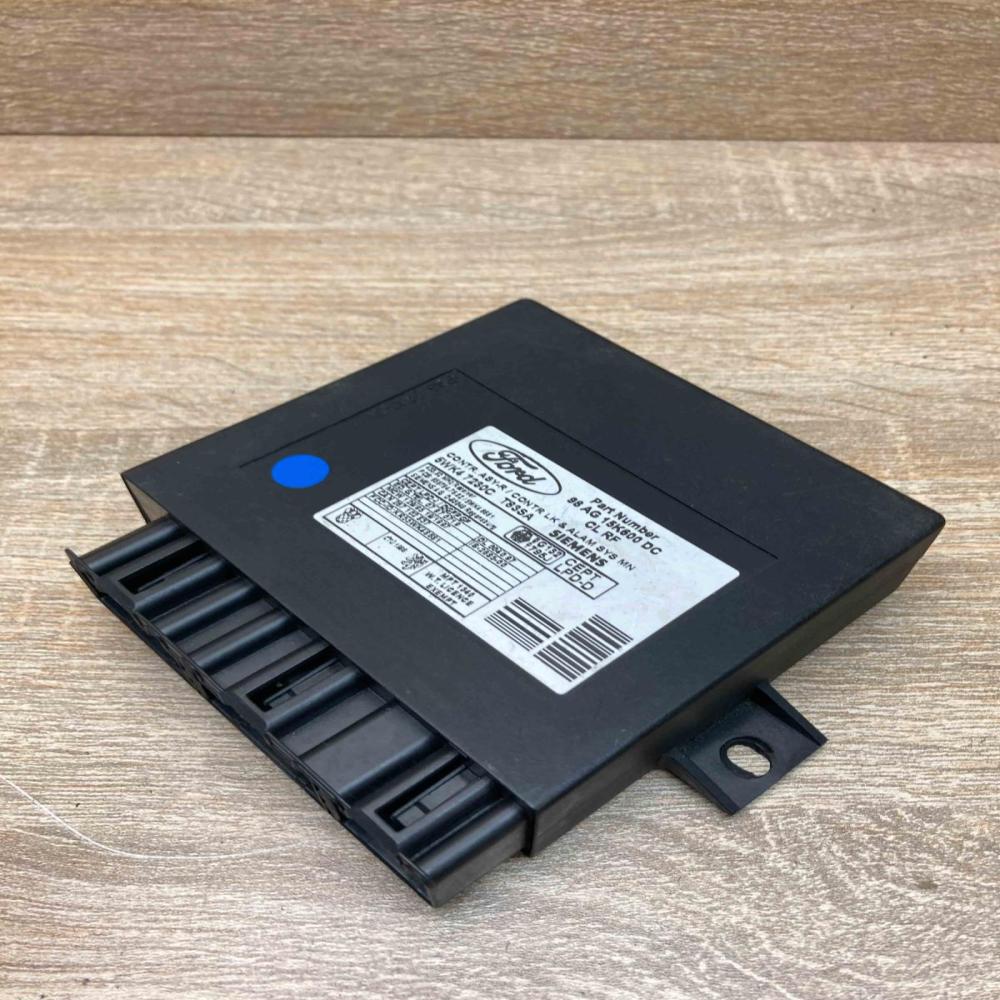 98AG 15K600 DC 5WK47230C  Comfort/convenience module Ford Focus