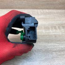 8E1820511B 0132801303  Air flap motor/actuator Audi A4 S4 B7 8E 8H