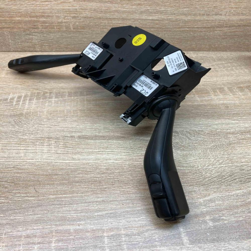 1K0953503CP 1K0953519A  Wiper turn signal indicator stalk/switch Volkswagen Golf