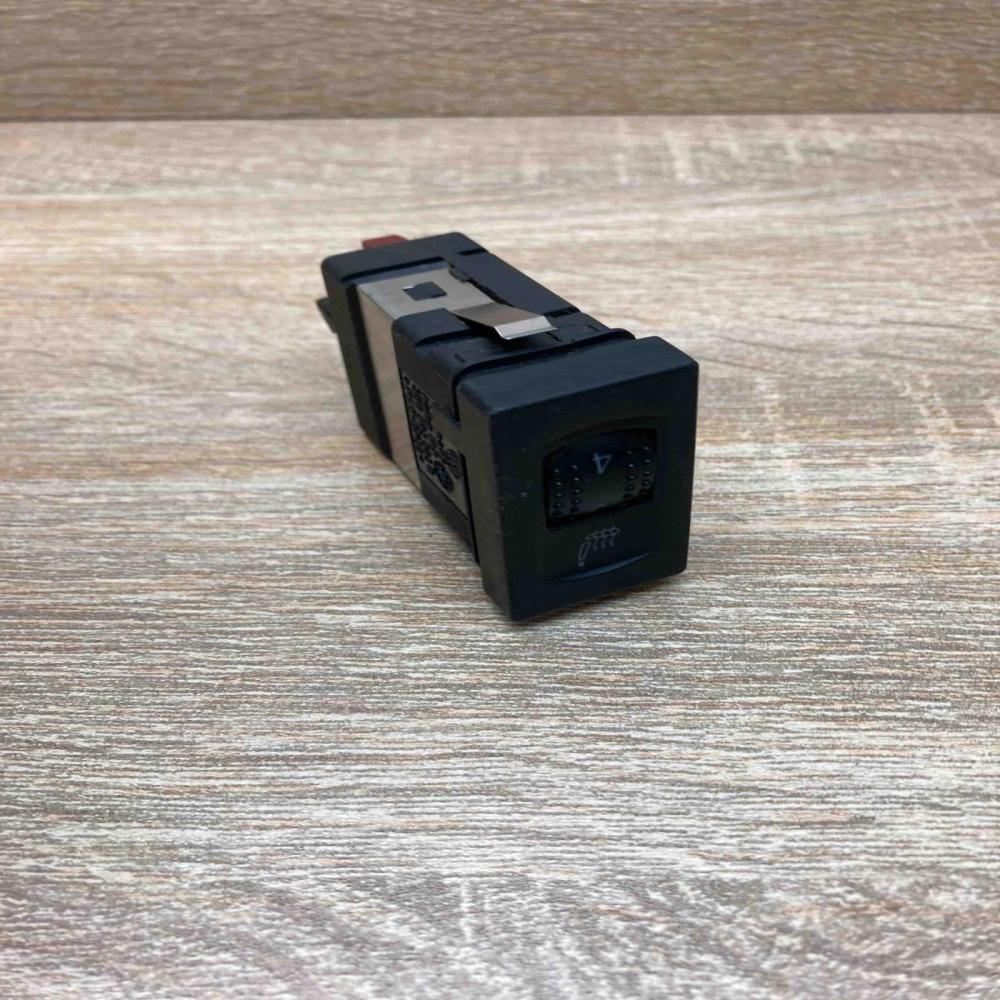 3B0963563D   Seat heating switch Volkswagen Golf IV