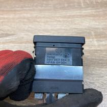 3B0963564C   Seat heating switch Volkswagen PASSAT B5.5