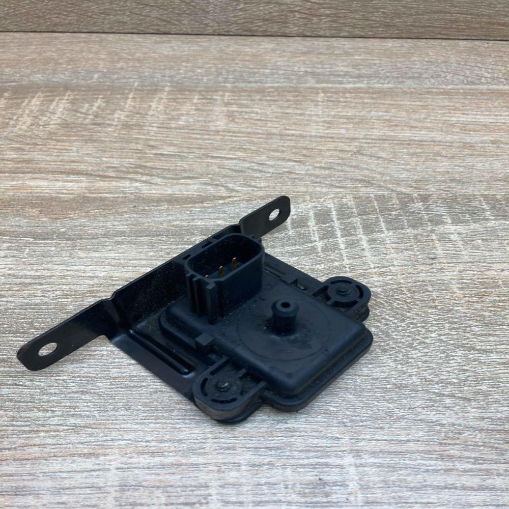 98AB 9S428 AB 98AB 9F479 BA  Air pressure sensor Ford Focus