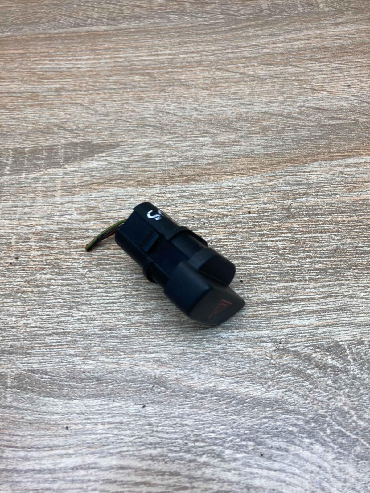 4M5T 13A350 AC   Hazard light switch Ford Focus