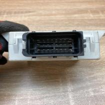 150696 150 696  Window wiper relay Toyota Avensis T250