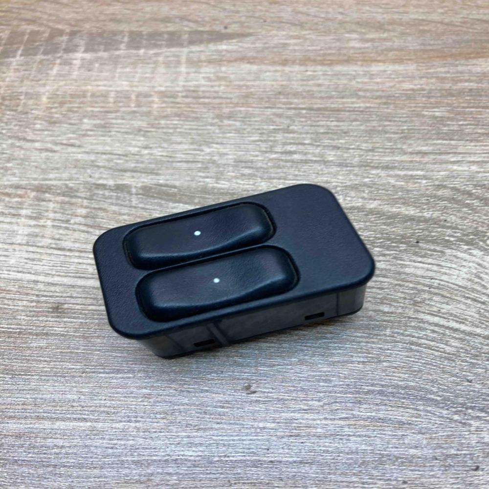 90561088 13363201  Electric window control switch Opel Zafira A