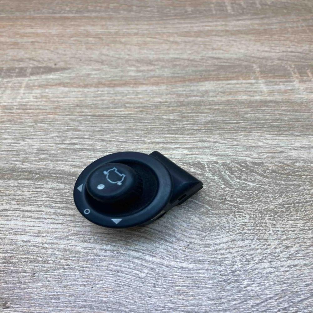 93BG17B676BA D3L0A  Wing mirror switch Ford Mondeo MK II