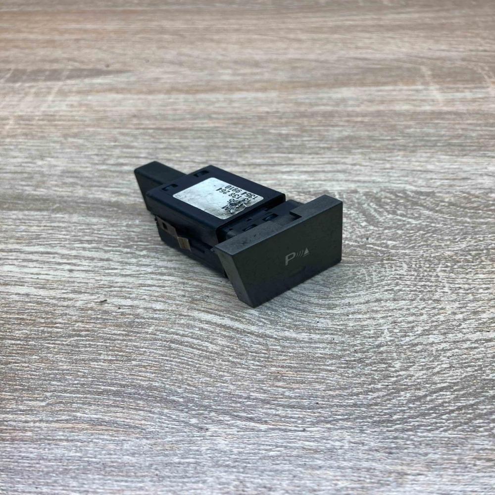 13138264   Parking (PDC) sensor switch Opel Signum