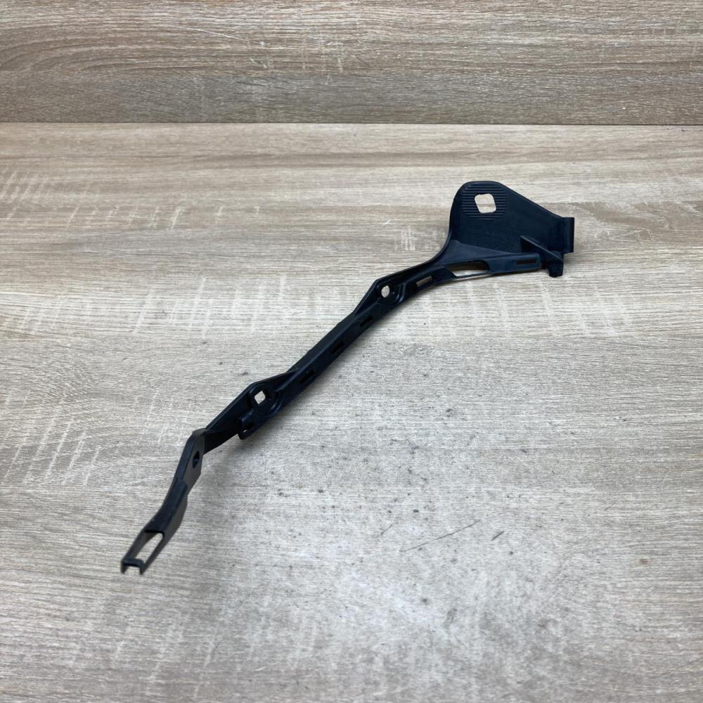 A1698850363   Rear bumper mounting bracket Mercedes-Benz A W169