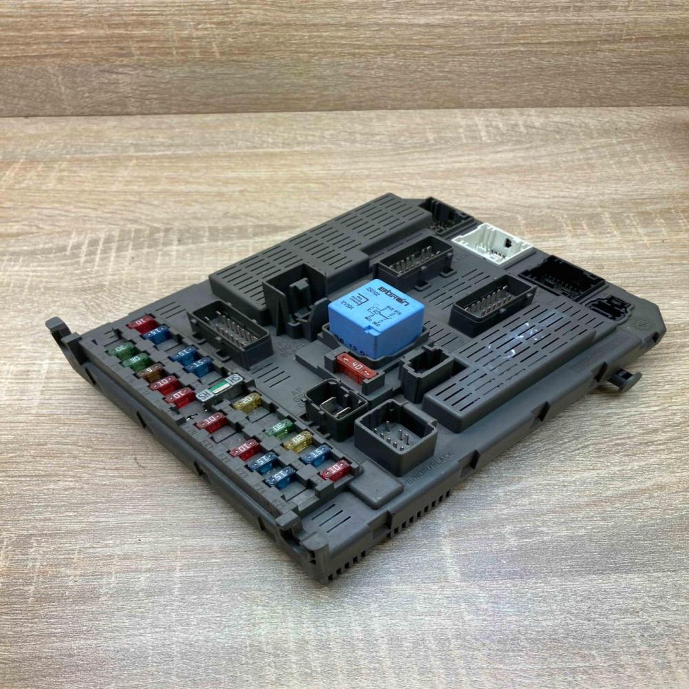 9649477480   Fuse module Lancia Phedra