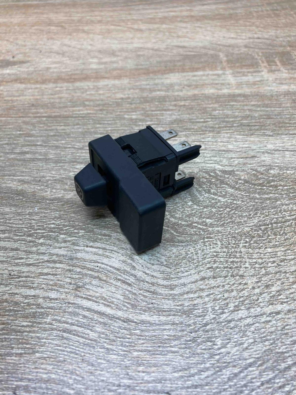 Mirror Switch   Wing mirror switch Ford Focus