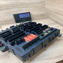 13112914 519049035 AU Fuse module Opel Signum