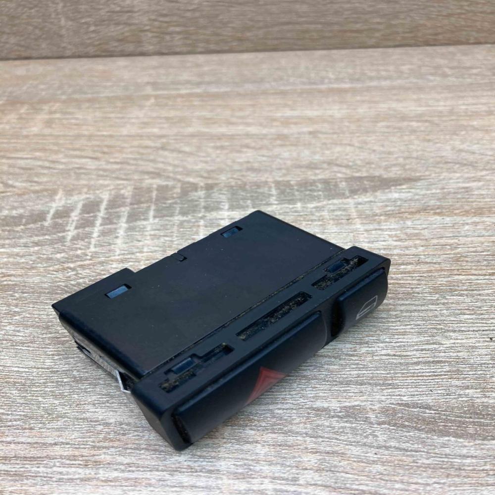 8368920   Hazard light switch BMW 3 E46