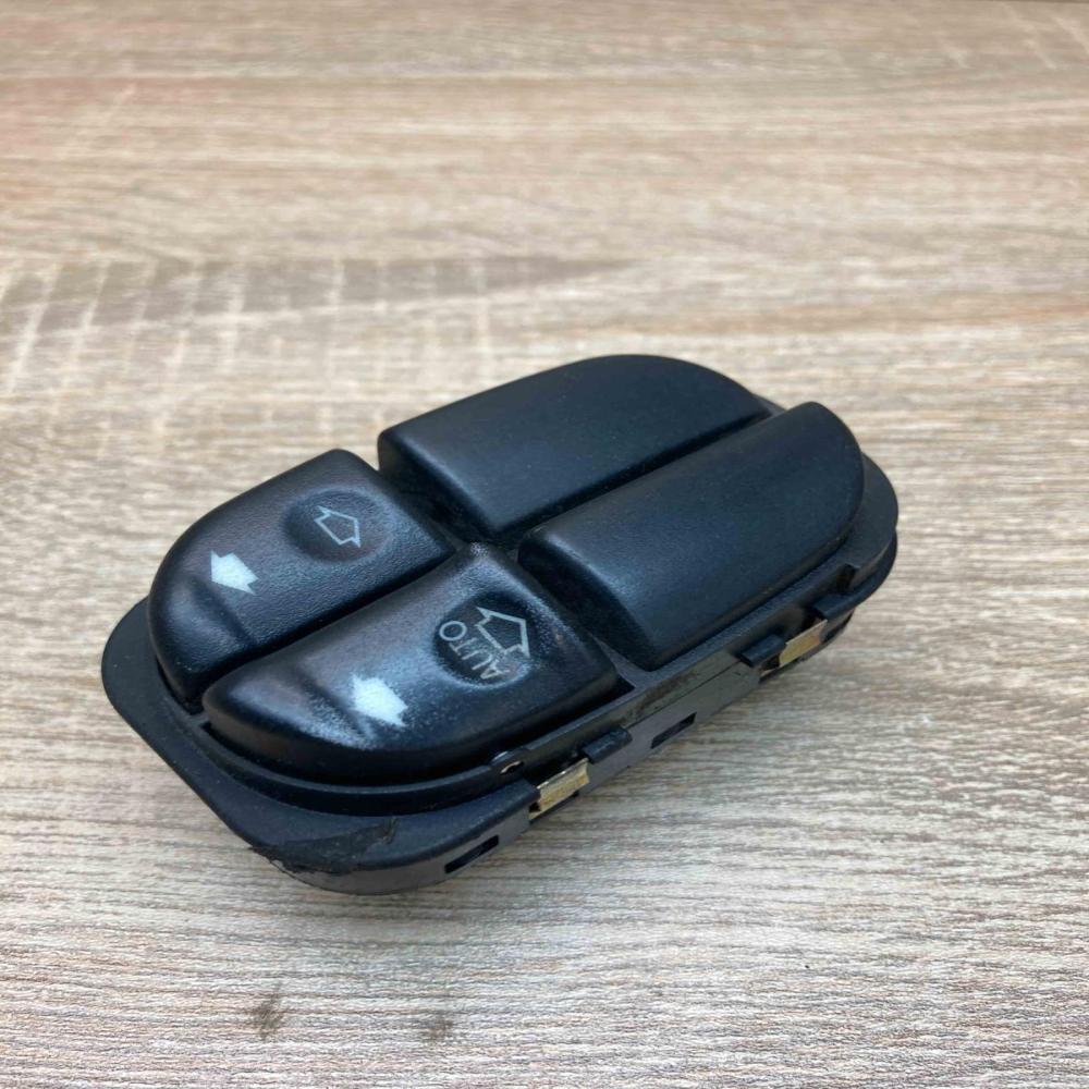 97BG14529AA 03161800  Electric window control switch Ford Mondeo MK II