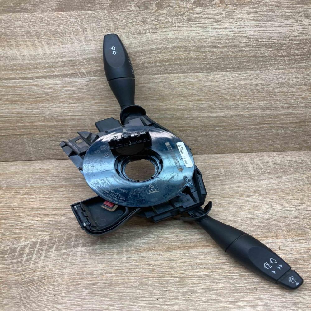 6T1T 14A664 AA 6T1T 13N064 BA  Wiper turn signal indicator stalk/switch Ford Foc