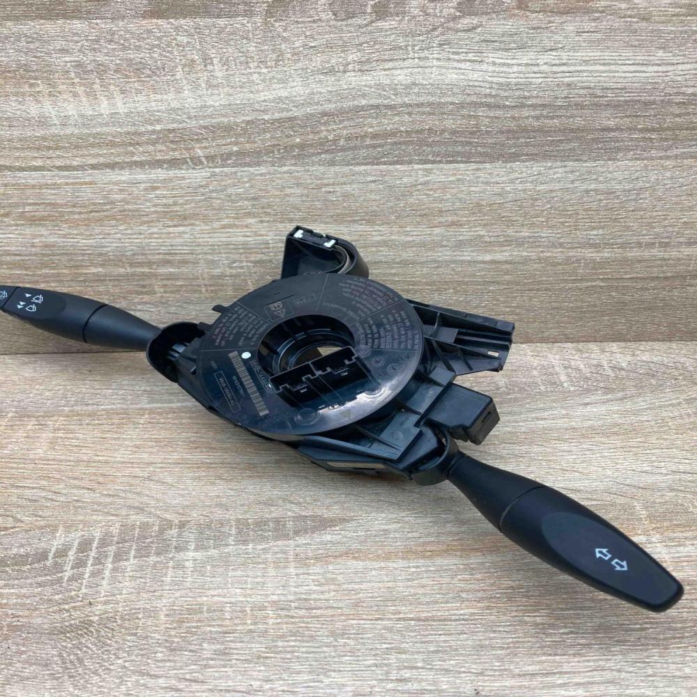 98AB 14A664 BF 98AG 13335AE  Wiper turn signal indicator stalk/switch Ford Focus
