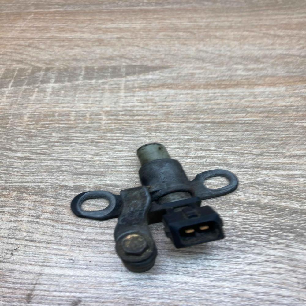 2S7Q 6023 AB   Crankshaft position sensor Ford Mondeo Mk III