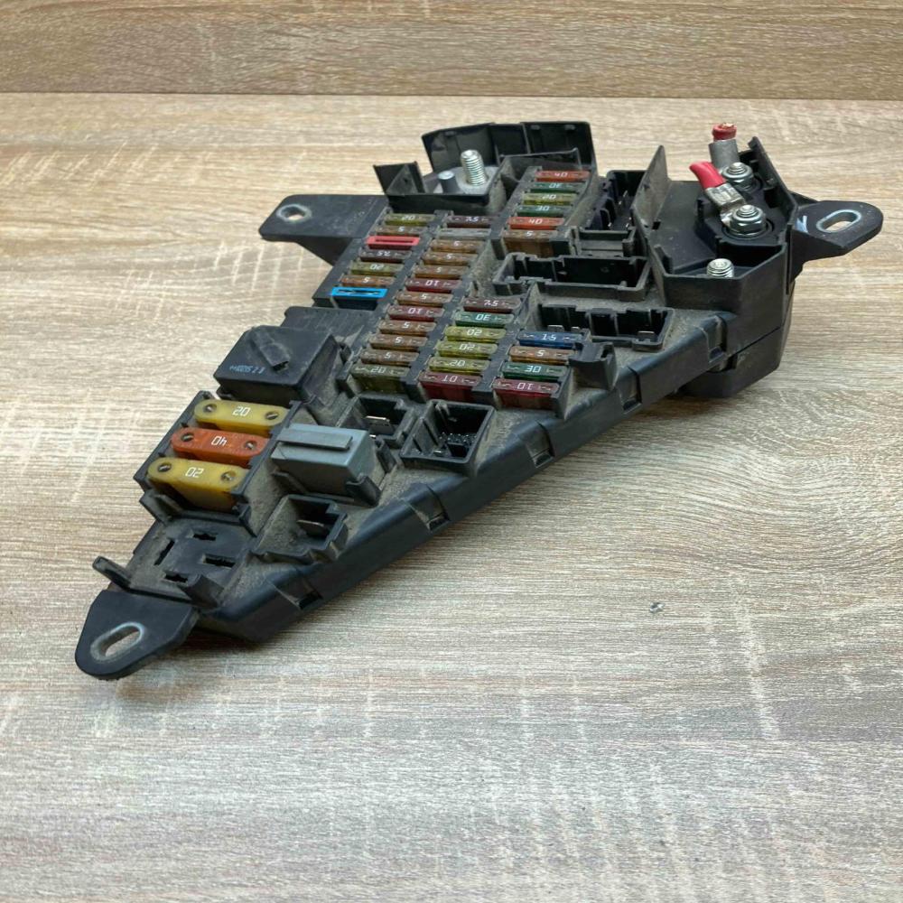 6906588 518811039  Fuse module BMW 5 E60 E61