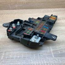 6906588 518811039  Fuse module BMW 5 E60 E61