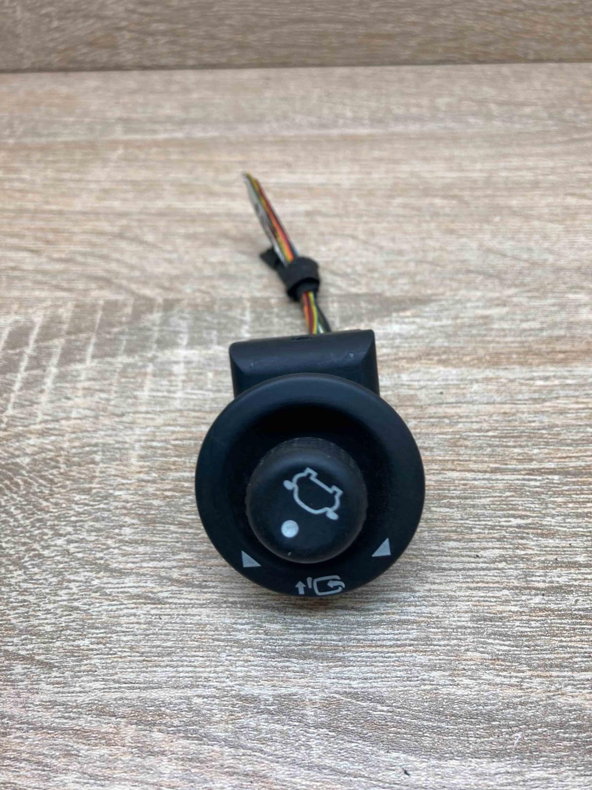 1S7T 17B676 AA D3L0A With Plug Wing mirror switch Ford Mondeo Mk III