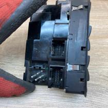 6904306   Electric window control switch BMW 5 E39