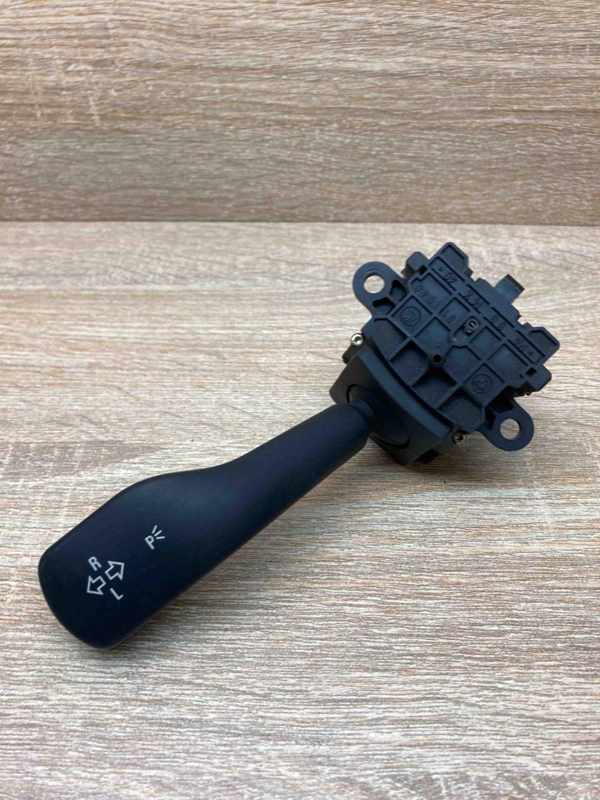 8363662 01104000  Indicator stalk BMW 3 E46