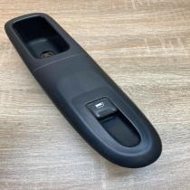 26267   Electric window control switch Peugeot 406
