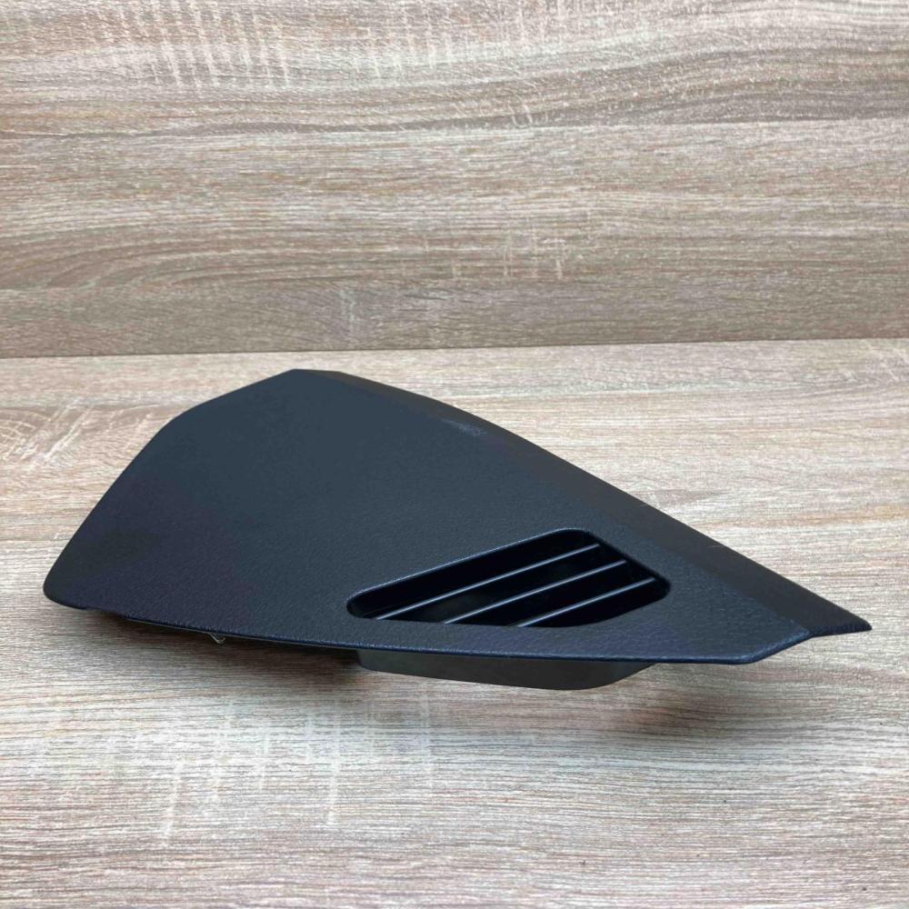 2116800678 T0013784  Other interior part Mercedes-Benz E W211