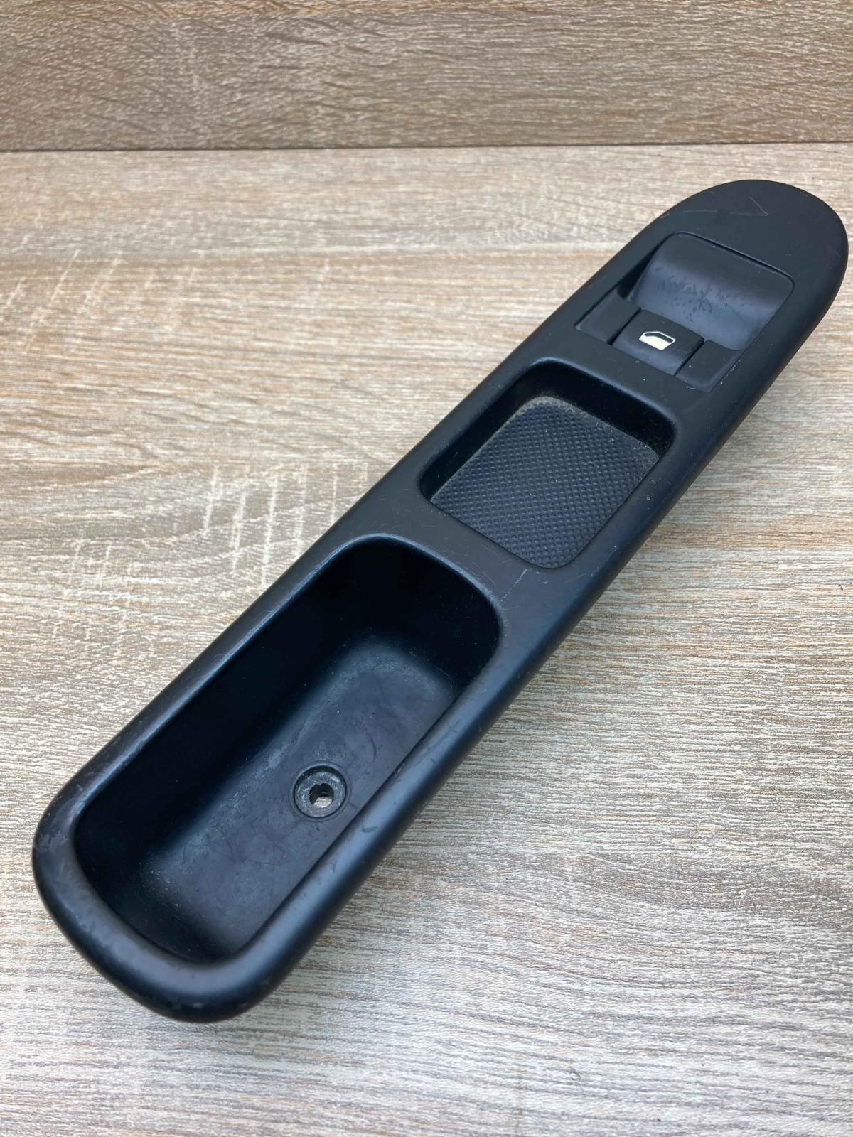 96351625XT   Electric window control switch Peugeot 307