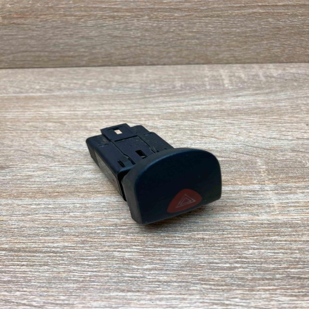 308821C 25177  Hazard light switch Renault Kangoo I