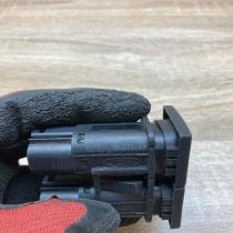 1S7T 18K574 AA   Windscreen/window heater switch Ford Mondeo Mk III