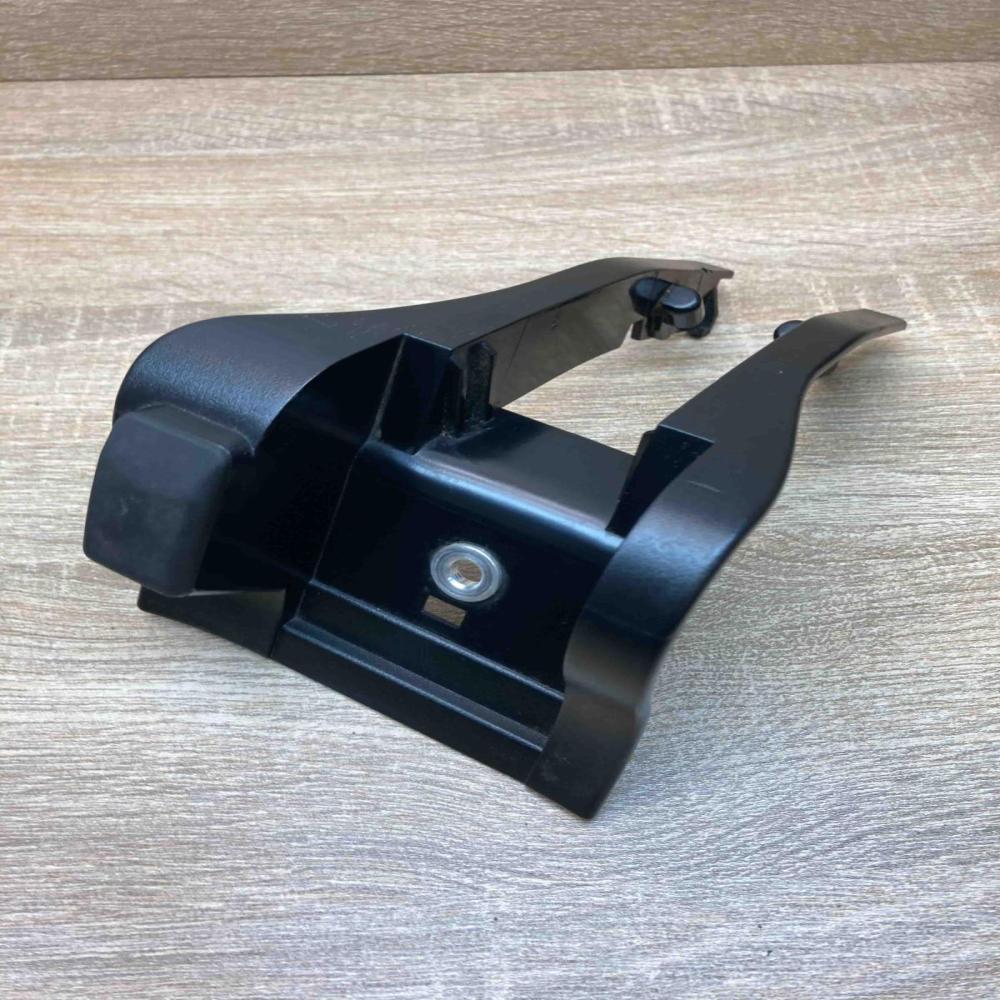 A2119200686 70010301  Rear seat rail trim cover Mercedes-Benz E W211