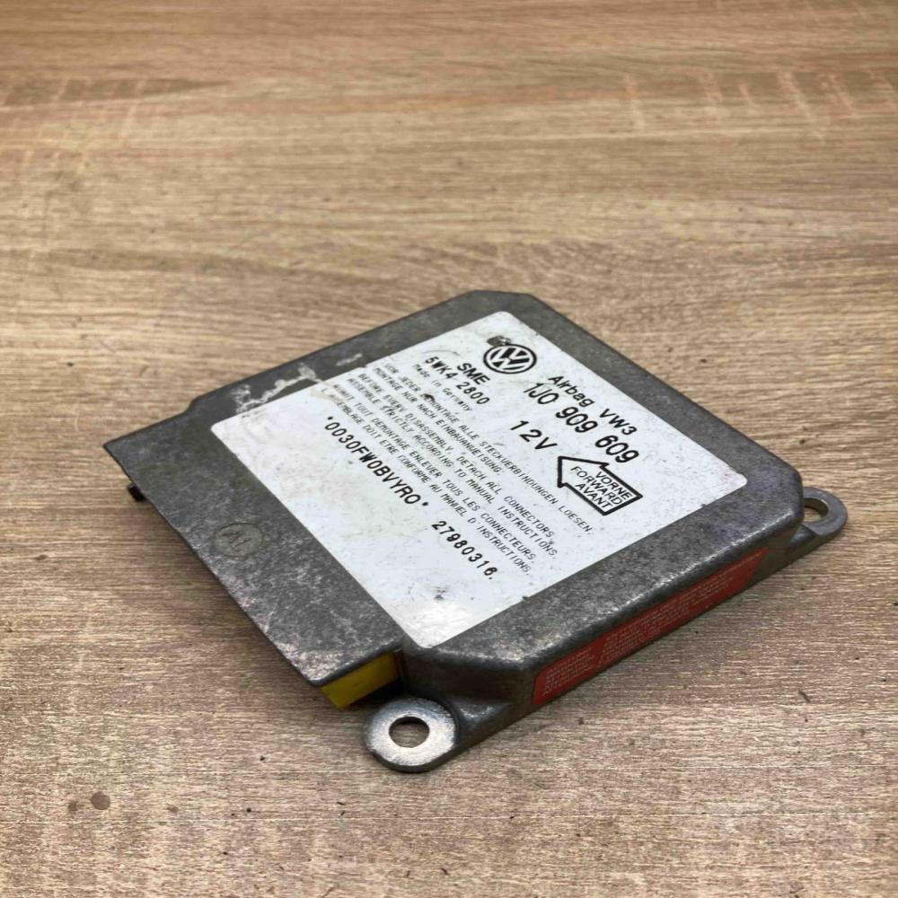 1C0909609 5WK42800  Airbag control unit/module Volkswagen Golf IV