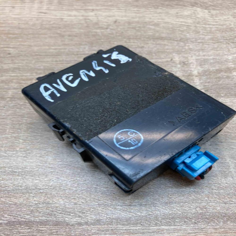 30857627 151300 8381 With Plug Alarm control unit/module Toyota Avensis T250