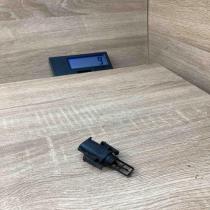 9445153   Intake air temperature sensor Volvo S80