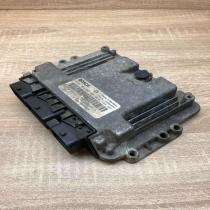 23710 AW323 8200305678  Engine control unit/module ECU Nissan Primera