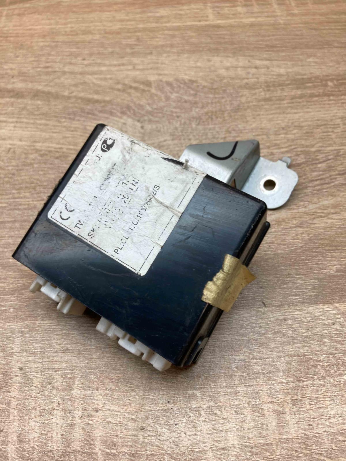GJ6A 67 5DZ GJ6A 675D0C 4Z12A 4E12A Alarm control unit/module Mazda 6