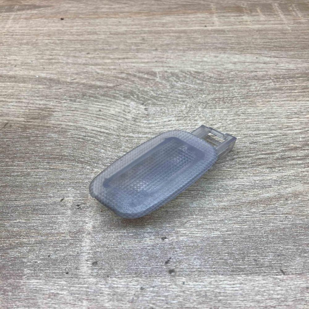 A2118203801 156905 Used  Other interior light Mercedes-Benz E W211