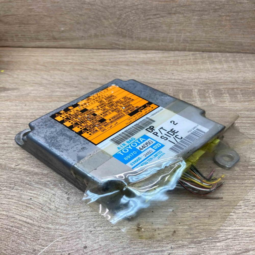 89170 44050 231000 2460 With Plug Airbag control unit/module Toyota Avensis T220